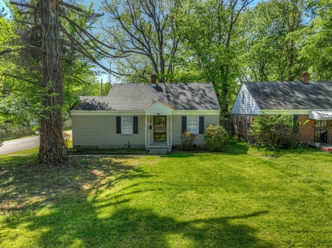 Building Photo - Move-In Special: Qualified Tenants Get 50%...