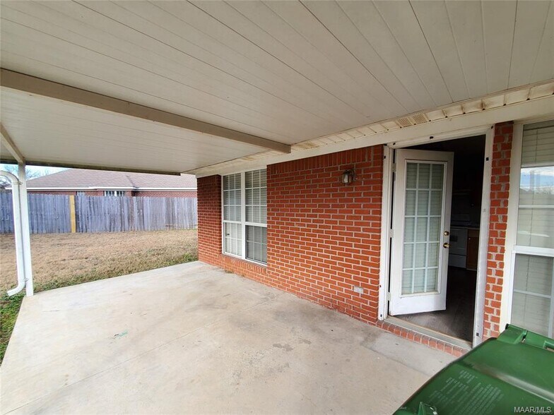 Building Photo - 517 Sandfield Ct