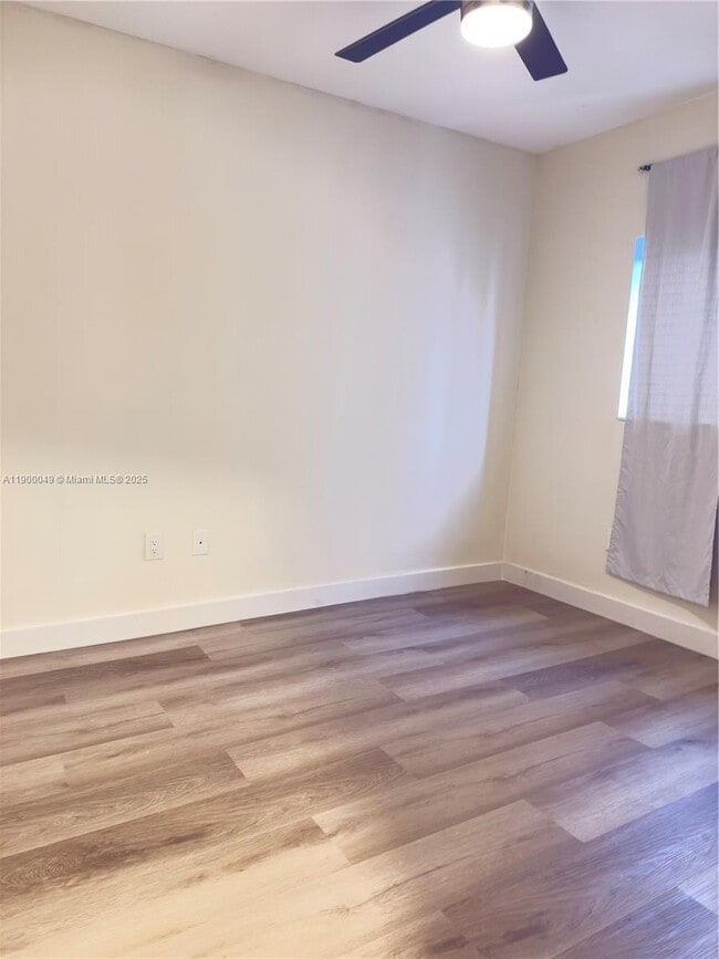 Building Photo - 1930 SW 2nd St