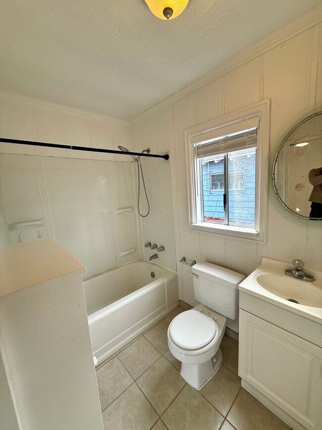 Building Photo - 4315-4315 Maryland St