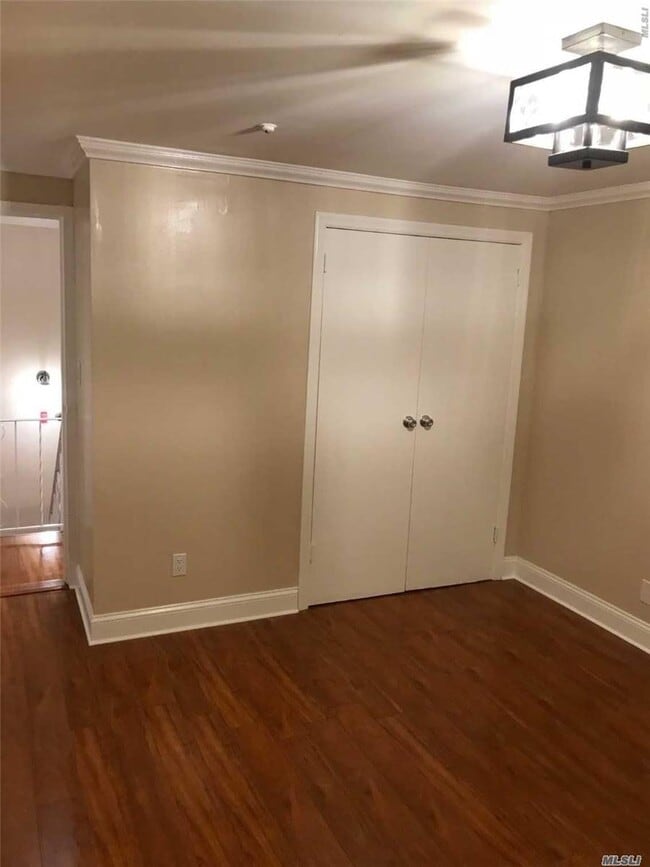 Building Photo - 287 Sagamore Hills Dr