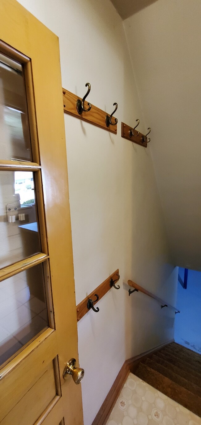 Building Photo - 1163 Higgins Ave