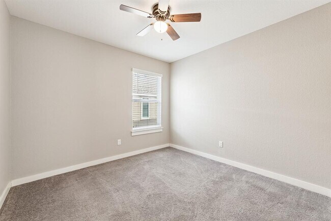 Building Photo - 128 Gidran Trail