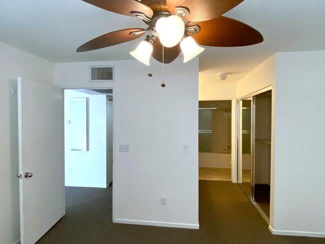 Building Photo - 8070 W Russell, Unit 2105
