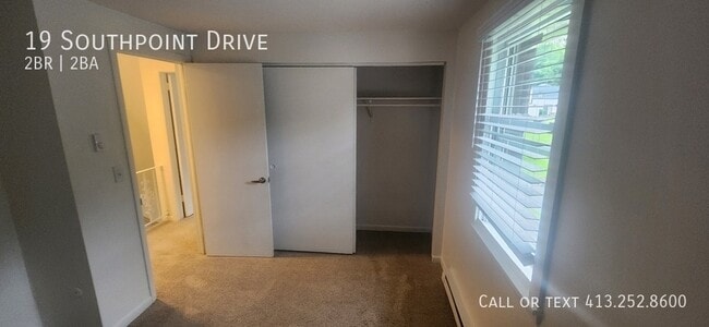 Building Photo - 19 Southpoint Dr