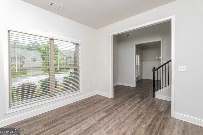 Building Photo - 637 Overlook Gln Dr