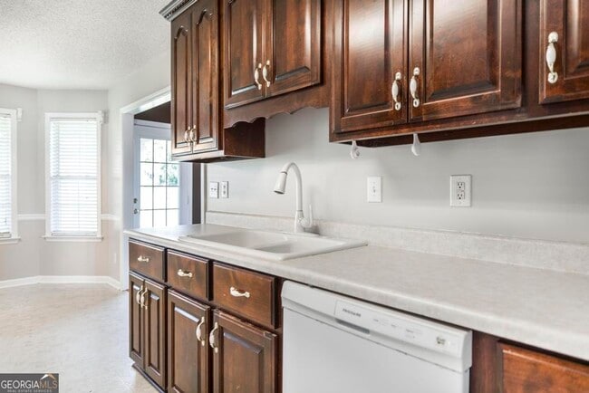 Building Photo - 105 Millstone Way