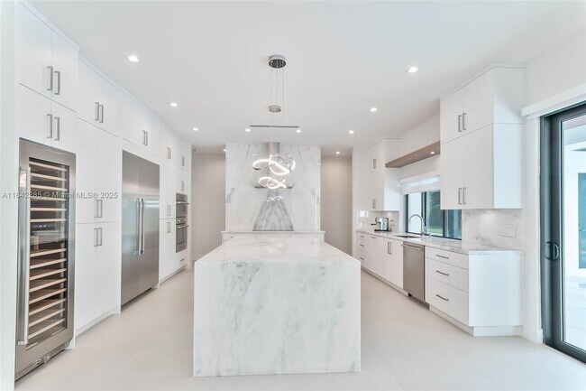 Building Photo - 7720 SW 130th St