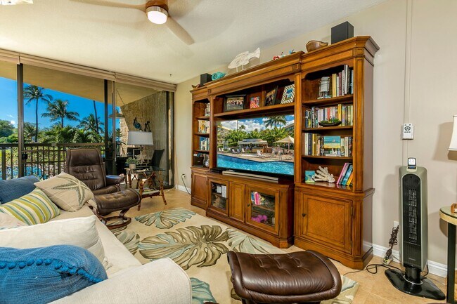 Building Photo - Maui Sunset Condo!! LOCATION, LOCATION, LOCATION!!