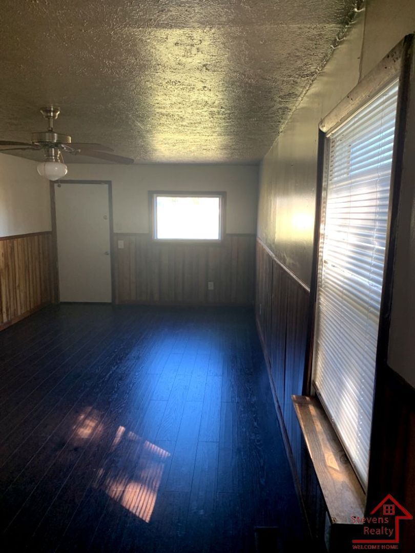 Building Photo - 2110 Brown Ave