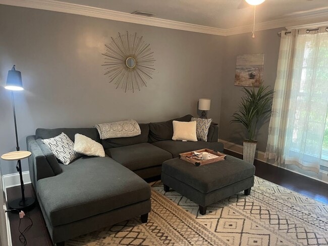 Building Photo - Available now. Beautiful, FURNISHED 2 BR/2...
