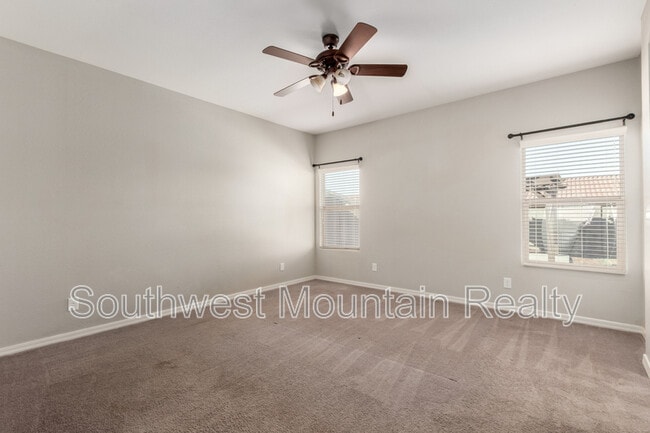 Building Photo - 41540 N Jacaranda Ct