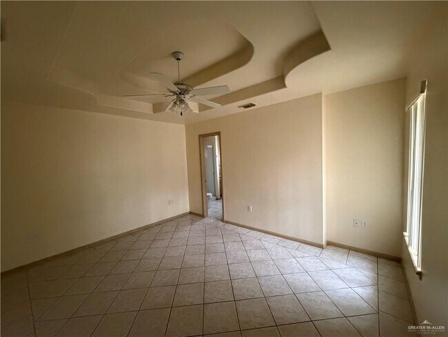 Building Photo - 25 N 7th St