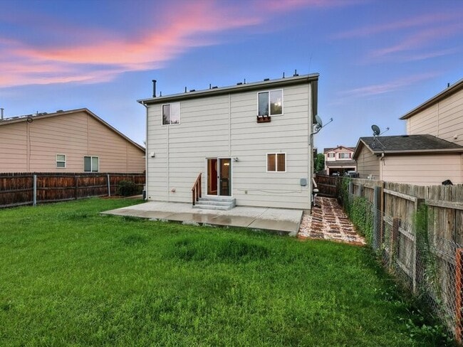 Building Photo - 4750 Cheerful Rd