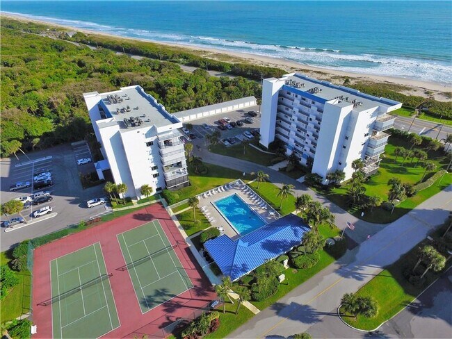 Building Photo - 5151 N Hwy A1A