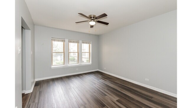 Building Photo - 2400 N Kilbourn Ave