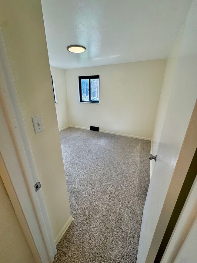 Building Photo - 229-231 Marylea Avenue (LO)