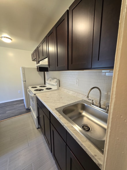 Building Photo - 1814 Williamsburg Rd