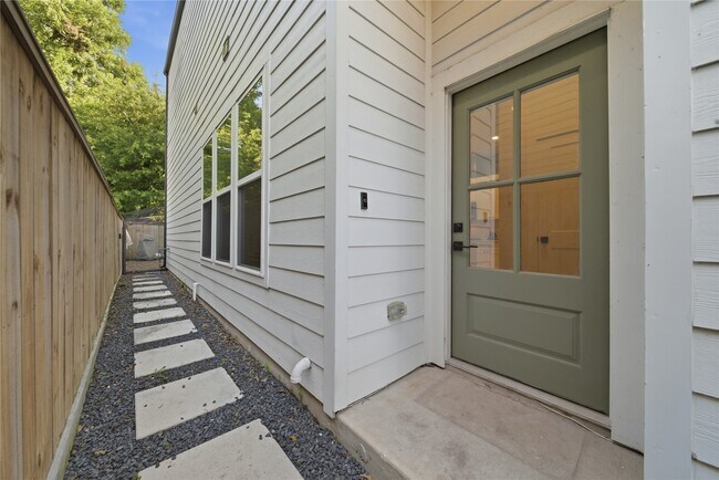 Building Photo - 5218 San Juan St