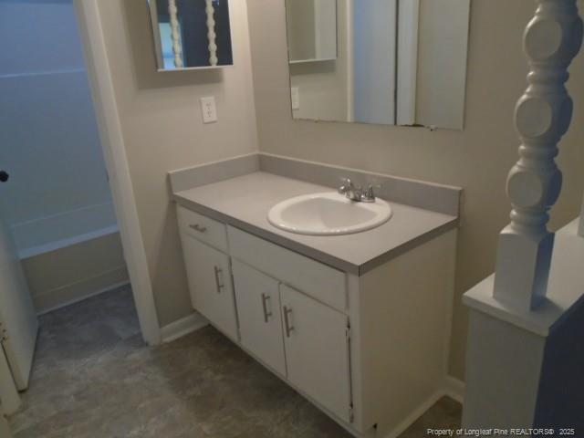 Building Photo - 4967 Fieldcrest Dr