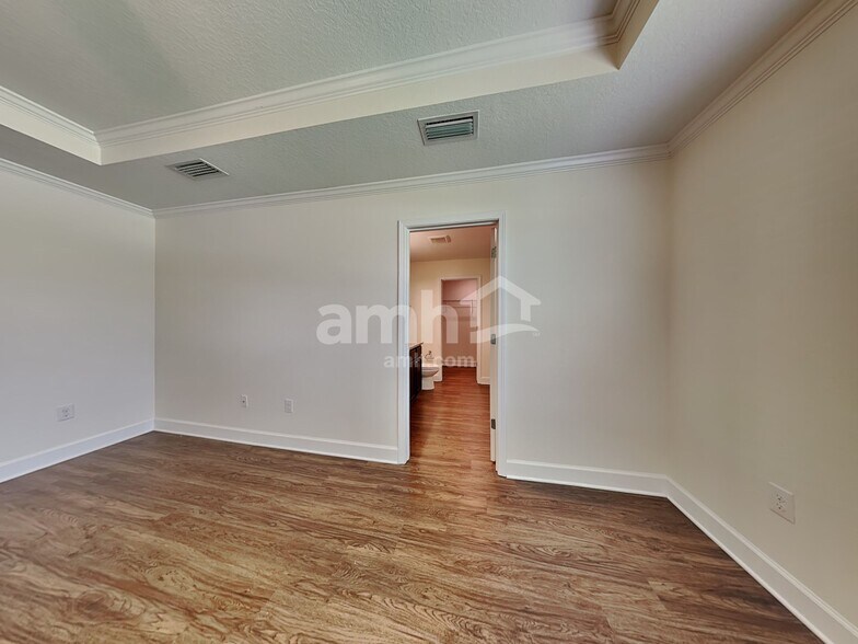 Building Photo - 6608 Hidden Rose Pl