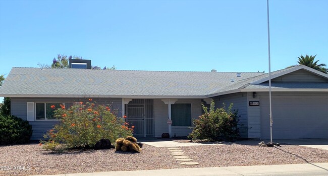 Primary Photo - 11245 S Shoshoni Dr