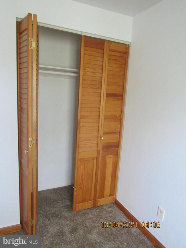 Building Photo - 9611 Heathcliff Dr