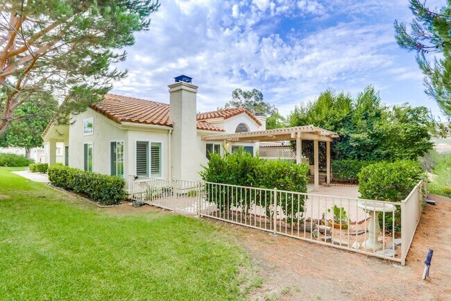 Building Photo - 3 bed, 2 bath Single Family Home in North ...