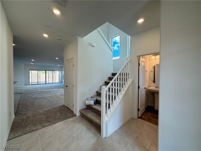 Building Photo - 7516 Castlegreen Ave