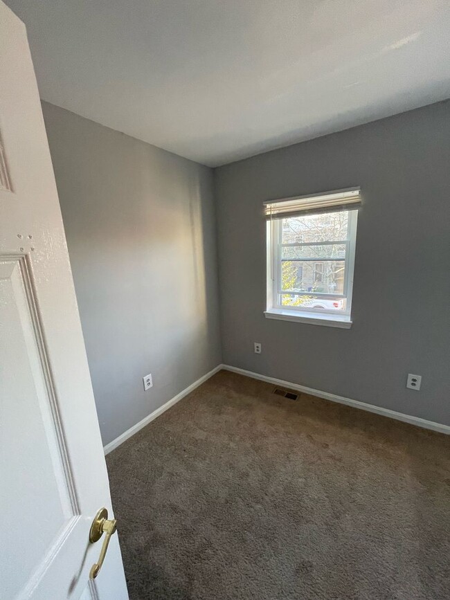 Building Photo - Recently renovated two bedroom one and a h...