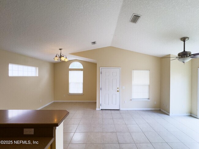 Building Photo - 100 Ashton Cir