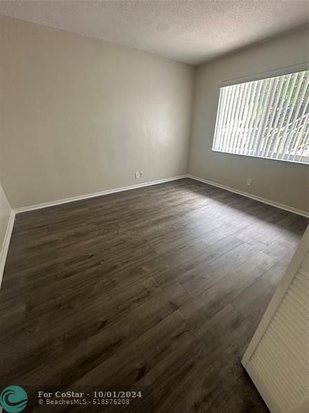 Building Photo - 10601 NW 45th St