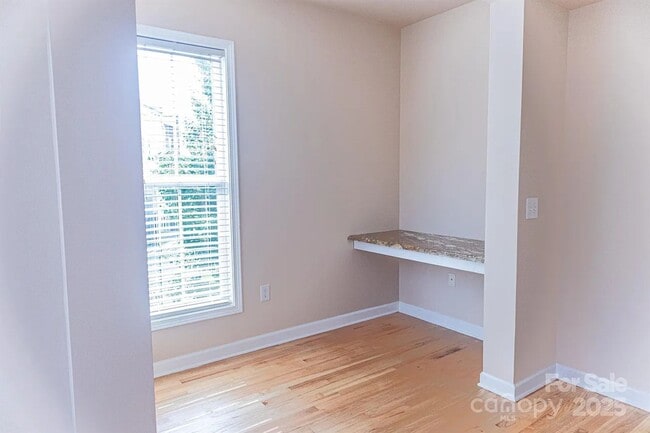 Building Photo - 2092 Ayrsley Town Blvd