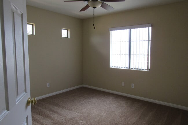 Building Photo - COMING SOON-BEAUTIFUL 2 STORY HOME LOCATED IN HENDERSON WITH STRIP AND MOUNTAIN VIEWS!