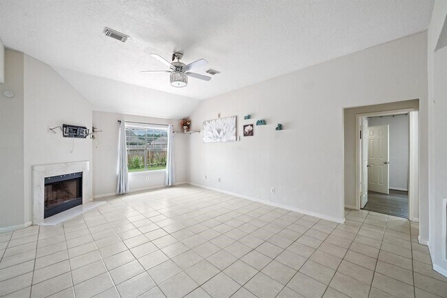 Building Photo - 17023 Enchanted Cir W