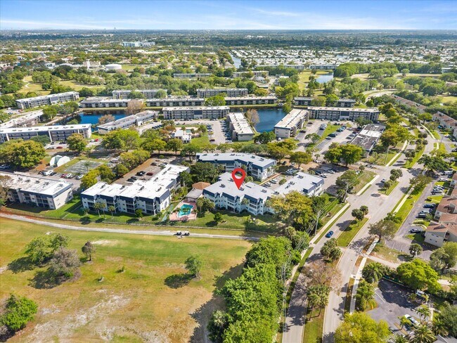 Building Photo - 8000 Lagos De Campo Blvd