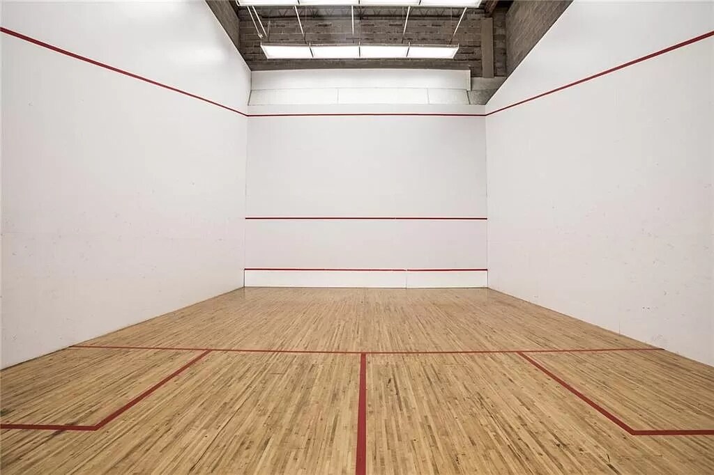 Building Photo - 350 N Meridian St