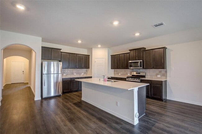 Building Photo - 203 Gatecrest Dr