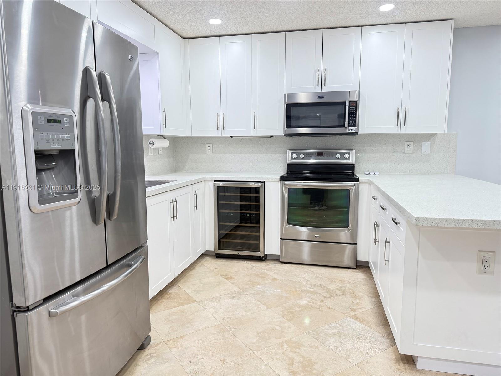 Building Photo - 2146 SW 103rd Pl