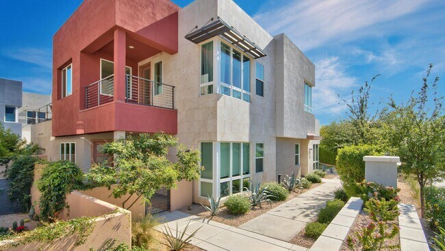Building Photo - 9001 E San Victor Dr