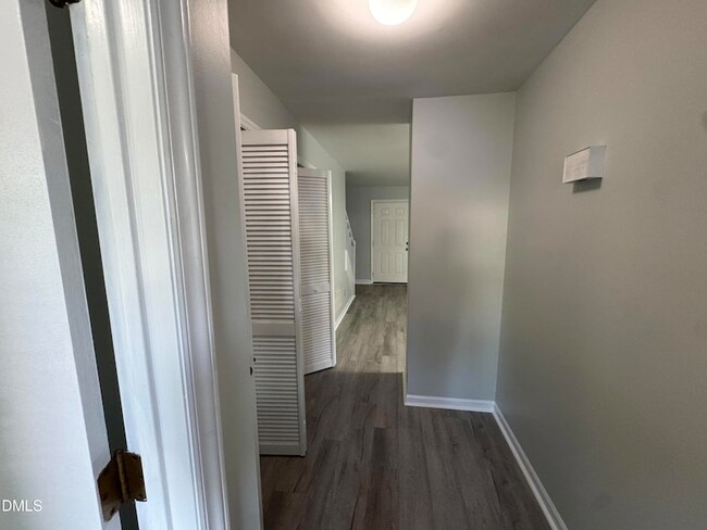 Building Photo - 4200 Bertram Dr