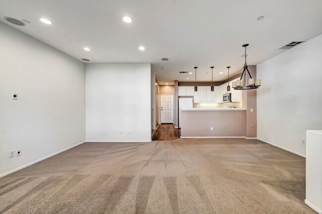 Building Photo - 24063 Avocado Ln