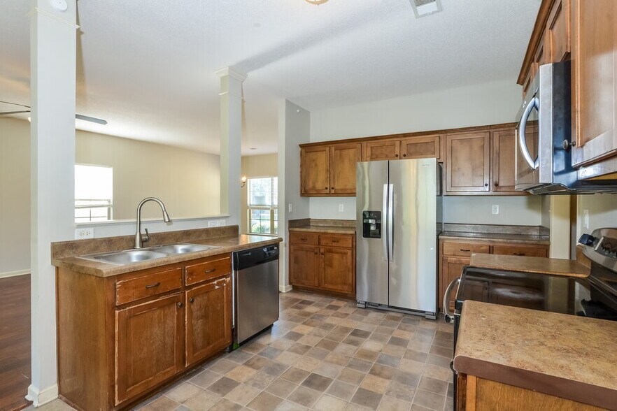 Building Photo - 4260 Markston Dr