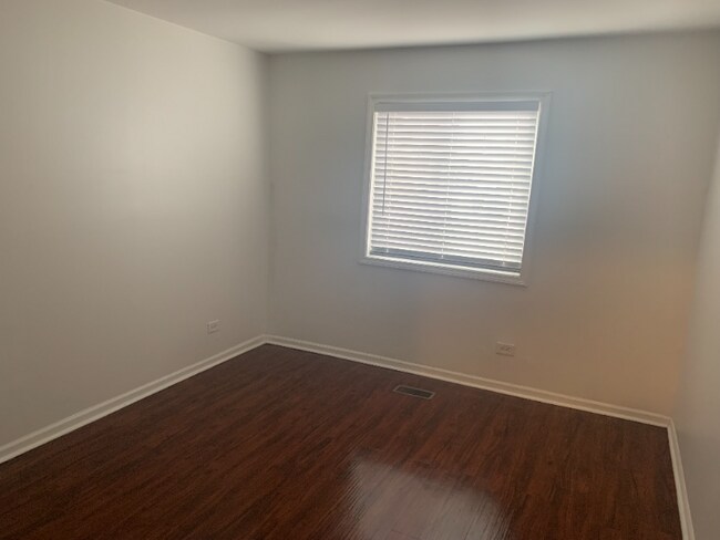Building Photo - 2511 Terrace Ave