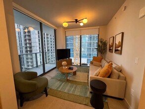 Building Photo - 11 NE 6th St