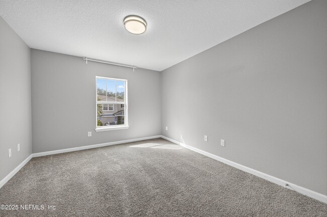 Building Photo - 834 Black Cherry Dr S