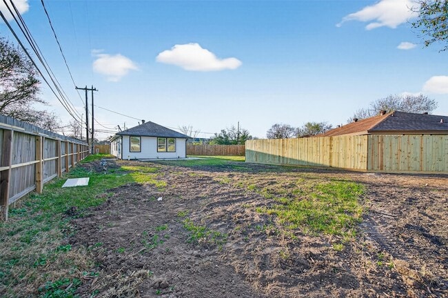 Building Photo - 6621 Jason St