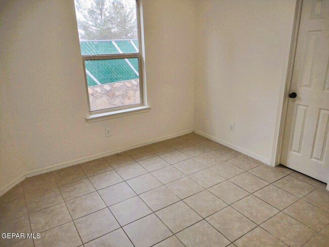 Building Photo - 9488 Landry McKee Ln