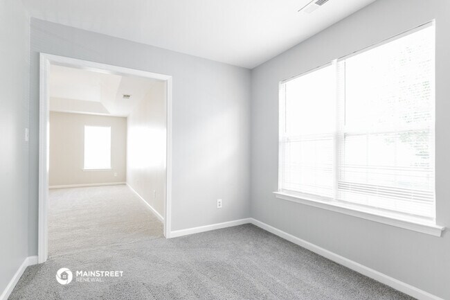 Building Photo - 10846 Elm Bend Dr