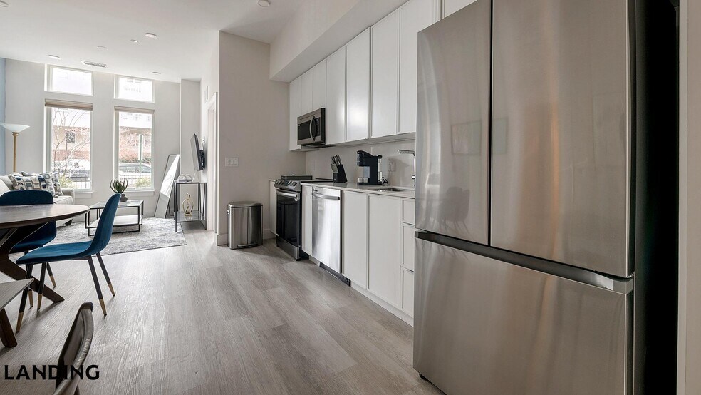 Building Photo - 2005 11th St NW